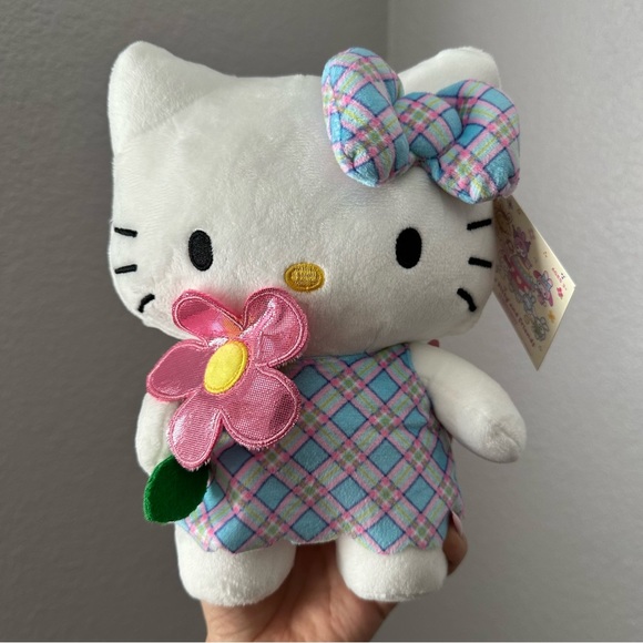 8โ Hello Kitty Easter Plush ๐ฃ NWT - Picture 4 of 4